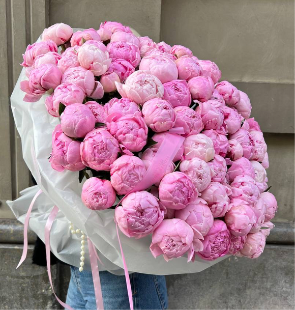 The Ultimate Dream Bouquet - 101 Peonies